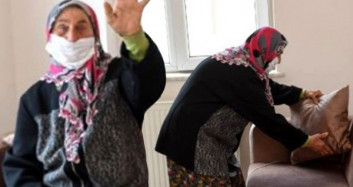 Haluk Levent Çağrıda Bulundu 76 Yaşındaki Ülker Teyze Yeni Evine Kavuştu
