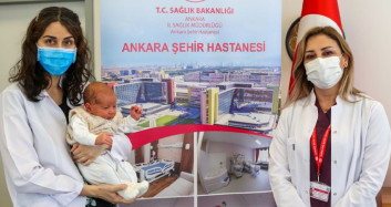 Hamileyken Aşılanan Doktorun Bebeği Antikorlu Doğdu