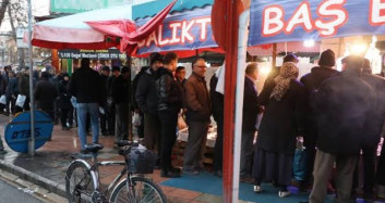 Fiyatı 20 TL'den 5 TL'ye Düşünce Vatandaş Akın Etti