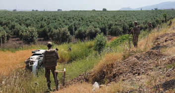 Hatay'da Askerleri Taşıyan Minibüs Devrildi: 3 Yaralı