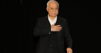 Nihat Hatipoğlu'na Tıp Öğrencisinin Sorduğu Soru Sosyal Medyayı Salladı