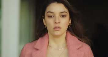 Zeynep Hastaneden İstifa Ediyor