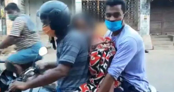 Hindistan’da Akılalmaz Olay: Annelerinin Cesedini Motosiklette Taşıdılar