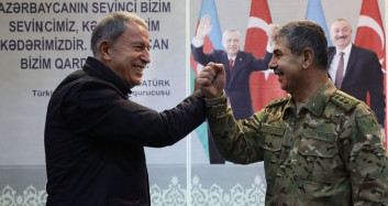Hulusi Akar Bakü'de