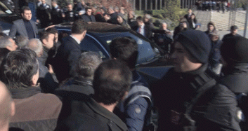 İmamoğlu'na Protesto !