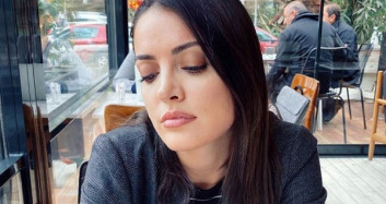 Coronavirüs Nedeniyle Kendini Eve Kapatan İrem Sak’tan Eğlenceli Paylaşım