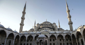 İslamiyeti Bırakıp Ateist Olan Ünlüler