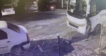 İstanbul'da Bebeğini Çöpe Atan Anne Kameralara Kaydedildi