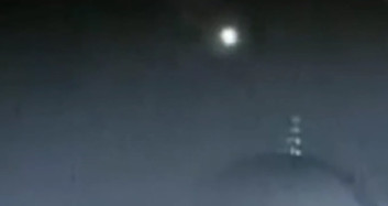 İstanbul’da hareketli anlar: Meteor düşüşü kayıt altına alındı
