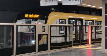 İstanbul'da M5 Metro Hattı’nda 27 saat süren arızanın sebebi ortaya çıktı: 2 tren kafa kafaya çarpıştı!