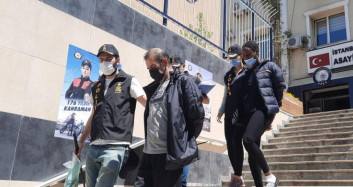İstanbul’da Polis Kılığında Eve Girip Para ve Pasaport Çaldılar