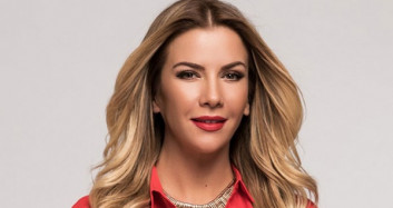 Ivana Sert Kendini Övdü