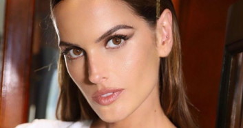 Izabel Goulart Spor Yaptığı Anları Takipçileriyle Paylaştı