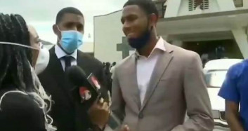 Trinidad ve Tobago'da Kendi Cenazesine Sandalyeyle Getirildi