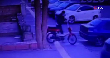 Kayseri'de Motosiklet Hırsızları Kamerada