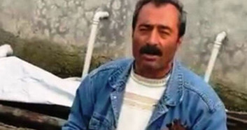 Kemençe Çalarken Bir Anda Yere Yığıldı ve Hayatını Kaybetti!
