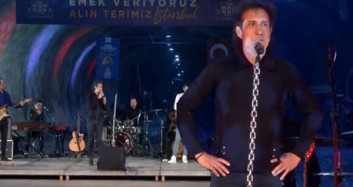 Kıraç Yerin 70 Metre Altında Konser Verdi