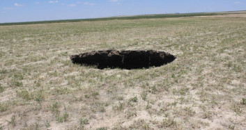 Konya'da 3 Metre Çapında 65 Metre Derinliğinde Obruk Oluştu