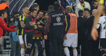Olaylı Derbide Koridorda Yaşanan Kavga Görüntüleri Ortaya Çıktı!