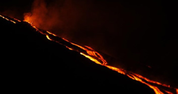 La Soufriere Yanardağı 2 Günde 3 Kere Patladı