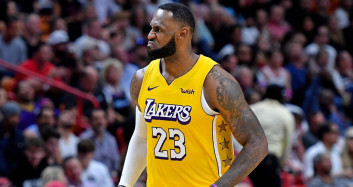 Lebron James'den Taraftara Hakaret!