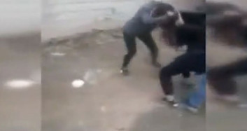 Liseli Kız Öğrenciler Saç Saça Kavgası Saniye Saniye Kaydedildi