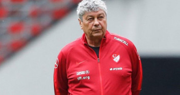 Lucescu’dan Zenit Kafilesine Sürpriz Ziyaret