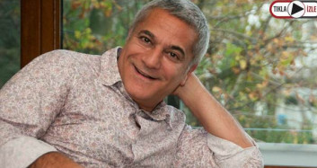 Mehmet Ali Erbil Yavru Ayı Besledi