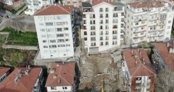 Mansur Yavaş Mağdur Kadının Karşısında Ne Diyeceğini Bilemedi