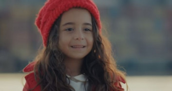 Melek ve Zeynep Kaçış Planı Yapar