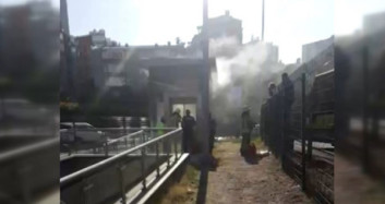 Zincirlikuyu Metrobüs Durağında Asansör Yangını