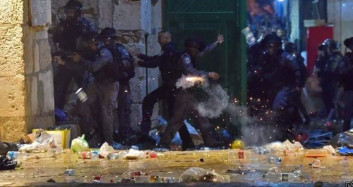 Mescid-İ Aksa'ya Yapılan Saldırıya Türkiye'den Tepkiler Art Arda Geldi