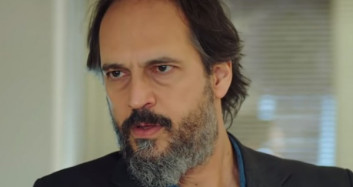 Ateş 10 Milyon Dolar Etmez 