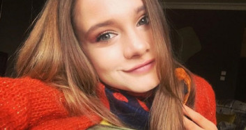 Miray Daner’den Takipçilerine Evde Kal Çağrısı
