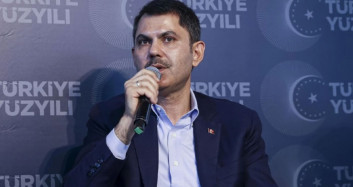 Murat Kurum’dan Sinan Akçıl imzalı yeni seçim şarkısı: ‘Aşkımız Eser Olur’