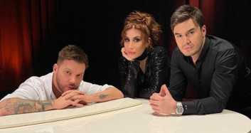 Mustafa Ceceli, İrem Derici ve Sinan Akçıl'ın Çok Sevmek Yasaklanmalı Şarkısı Çıktı