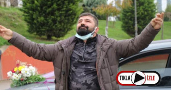 Boşanmaya Giderken Arabasına Yazdırdıkları Güldürdü