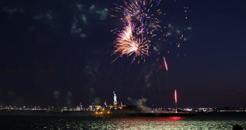 New York’ta Koronavirüs Kısıtlamaları Kaldırıldı! Havai Fişekli Kutlama Yapıldı