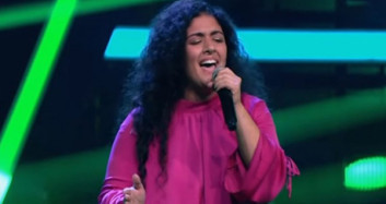 O Ses Almanya'da Türk Kızı Sinem Uraz Rüzgarı