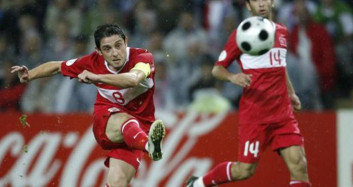 Nihat Kahveci Çek Cumhuriyetini Yıkıyor!