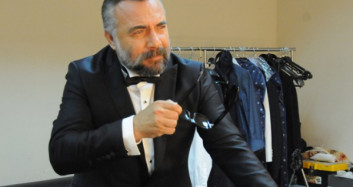 Oktay Kaynarca ve Ercan Saatçi'nin 'Deli Yarim' şarkısına Yaptıkları Düet