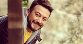 Onur Büyüktopçu: Para Karşılığı Biriyle Evlenmeyi Düşündüm