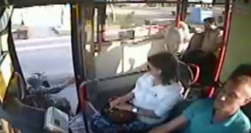Yolcunun Düşmesine Neden Olan Otobüs Şoförü İçin Hapis Cezası İstendi 
