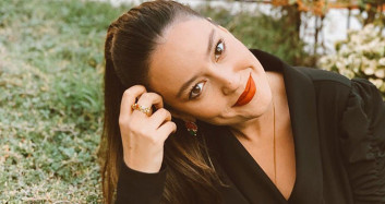 Pelin Akil’den Eğlenceli 14 Şubat Paylaşımı