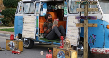 'Rotasız Kafe' İkramlarıyla Depremzedelerin İçini Isıtıyor