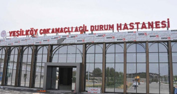 İstanbul'daki Coronavirüsle Mücadele Hastanesinin Tabelası Konuldu