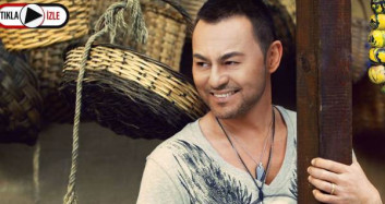 Serdar Ortaç, Annesi Nesrin Ortaç'ın Şarkı Söylediği Anları Paylaştı