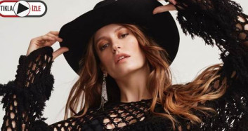 Serenay Sarıkaya Bikinili Görüntülendi