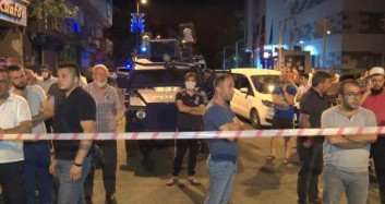 Bağcılar'da 10 İş Yerinde Aynı Anda Korkutan Yangın!