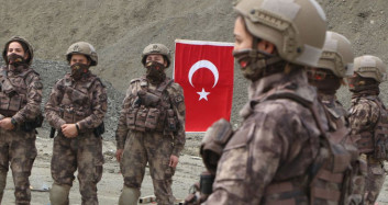 Şırnak'ta Kadın Özel Harekat Ekiplerinin Operasyon Anı